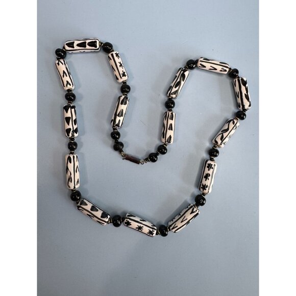 Handcrafted Black & White Glass Beaded Necklace With Unique Patterns - Picture 2 of 10